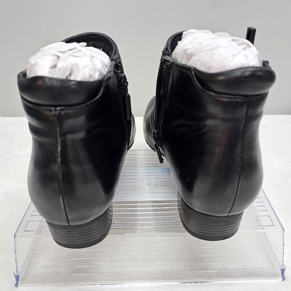 Women's Black Leather Ankle Boots NEW Size 5.5 - Picture 5 of 9